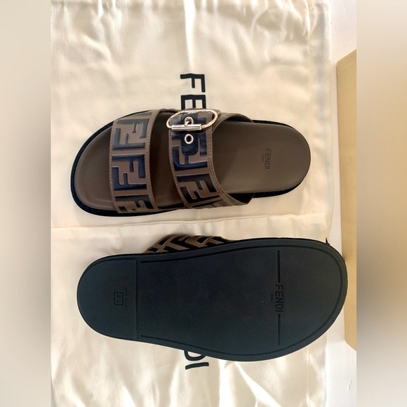 FENDI Leather FF Slide Sandals - Picture 8 of 10